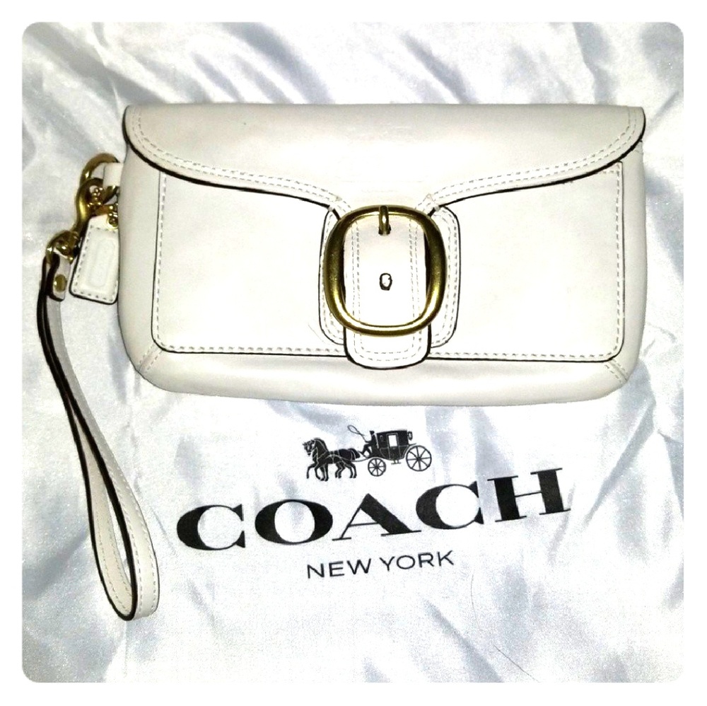 Coach Clutch